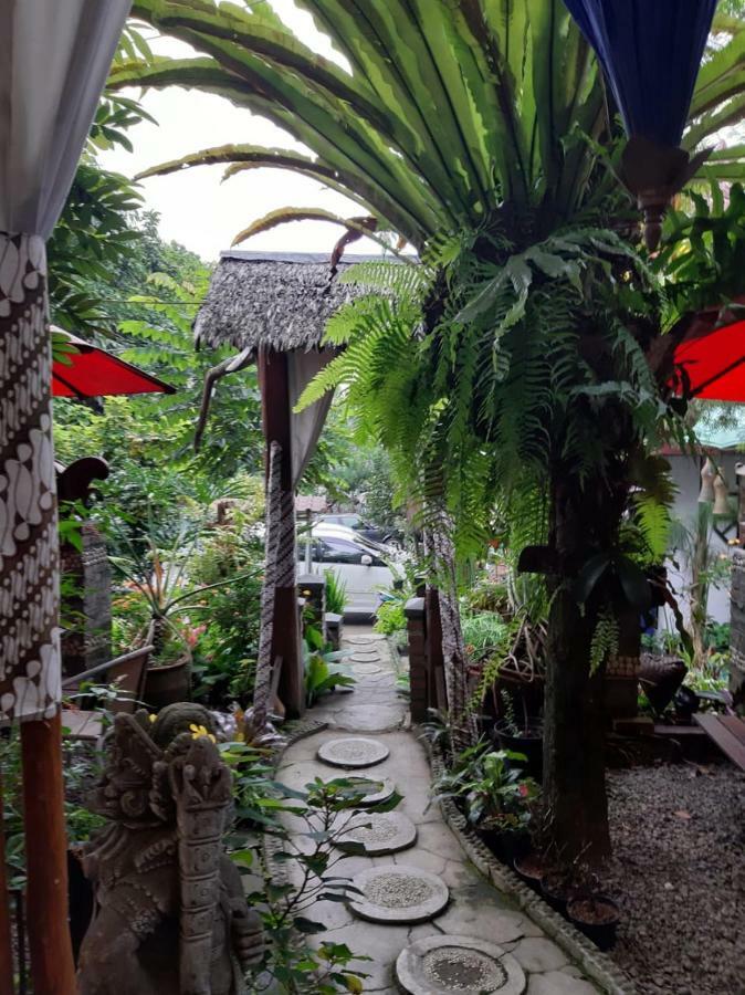 Badjoeri Ethnic Wooden Homestay Bandung Buitenkant foto